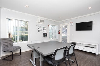 Colony Frontera Apartments in Anaheim, CA - Building Photo - Building Photo