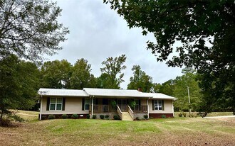 6962 Co Rd 73 in Randolph, AL - Building Photo