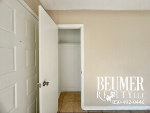 10765 Jolyne Cir in Pensacola, FL - Building Photo - Building Photo
