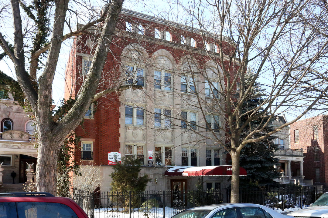 Bonita Apartments in Chicago, IL - Foto de edificio