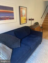 1574 33rd St NW in Washington, DC - Building Photo