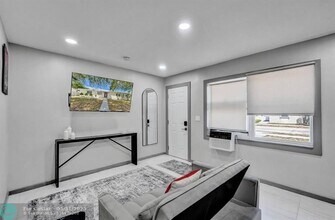 824 S 20th Ave in Hollywood, FL - Building Photo - Building Photo