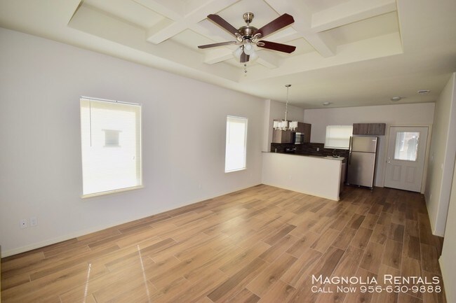 3801 Hawthorne Ave-Unit -2 in Edinburg, TX - Building Photo - Building Photo