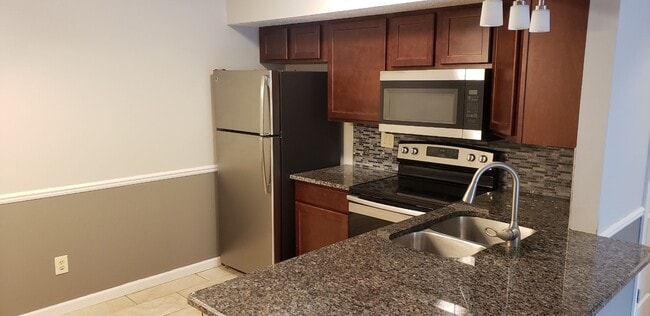 1436 Summergate Pkwy in St. Peters, MO - Building Photo - Building Photo