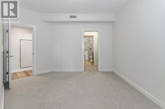 5311-5311 Cedarbridge Way in Richmond, BC - Building Photo - Building Photo