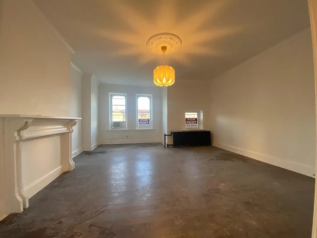 2700 Saint Paul St, Unit 3