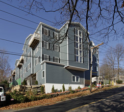 Pleasantview Apartments in Bridgeport, CT - Building Photo - Building Photo