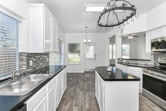 9502 Willow Trace Ct in Houston, TX - Building Photo - Building Photo