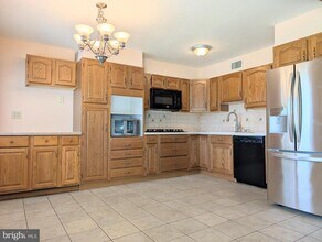 3249 Byberry Rd in Philadelphia, PA - Building Photo - Building Photo
