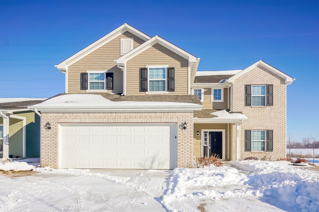 890 Redwood Dr in Franklin, IN - Building Photo