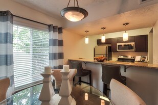 Waters Edge Apartments