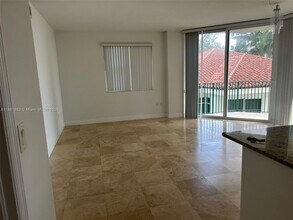 19900 E Country Club Dr in Aventura, FL - Building Photo - Building Photo