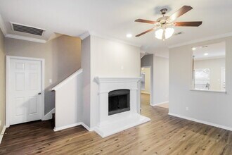 12112 Walden Wood Dr in Fort Worth, TX - Building Photo - Building Photo