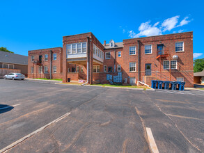 Sunbeam Home in Oklahoma City, OK - Building Photo - Building Photo