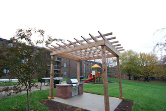 The Grove At Alban in Frederick, MD - Building Photo - Building Photo