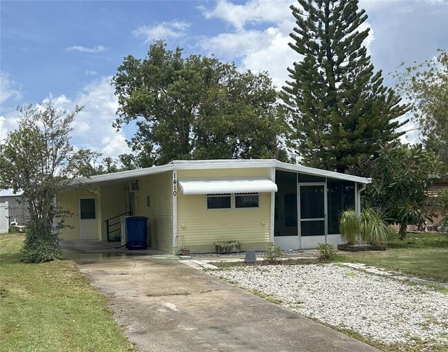 property at 1410 Lakeview Dr