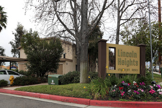 Lincoln Heights in Escondido, CA - Foto de edificio - Building Photo