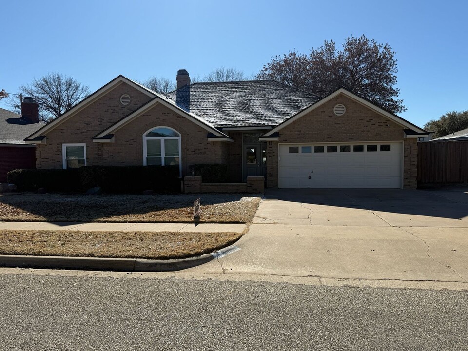 5803 76th St in Lubbock, TX - Building Photo