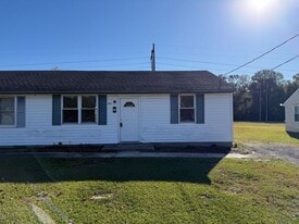 1012 Davis St in Jacksonville, NC - Building Photo