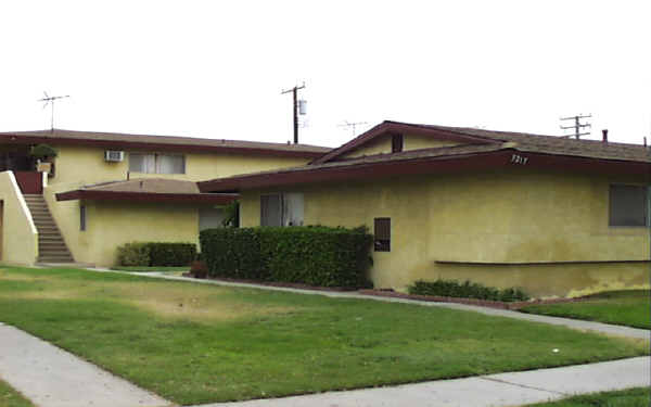 3207-3217 W Cabot Dr in Anaheim, CA - Building Photo - Building Photo