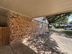 122 Camellia St in Sugar Land, TX - Building Photo - Building Photo