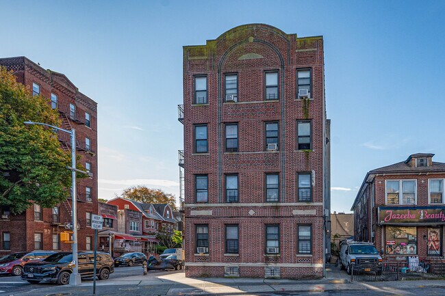 702 Foster Ave in Brooklyn, NY - Building Photo - Building Photo