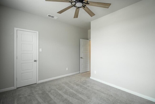 property at 21449 Kings Guild Ln