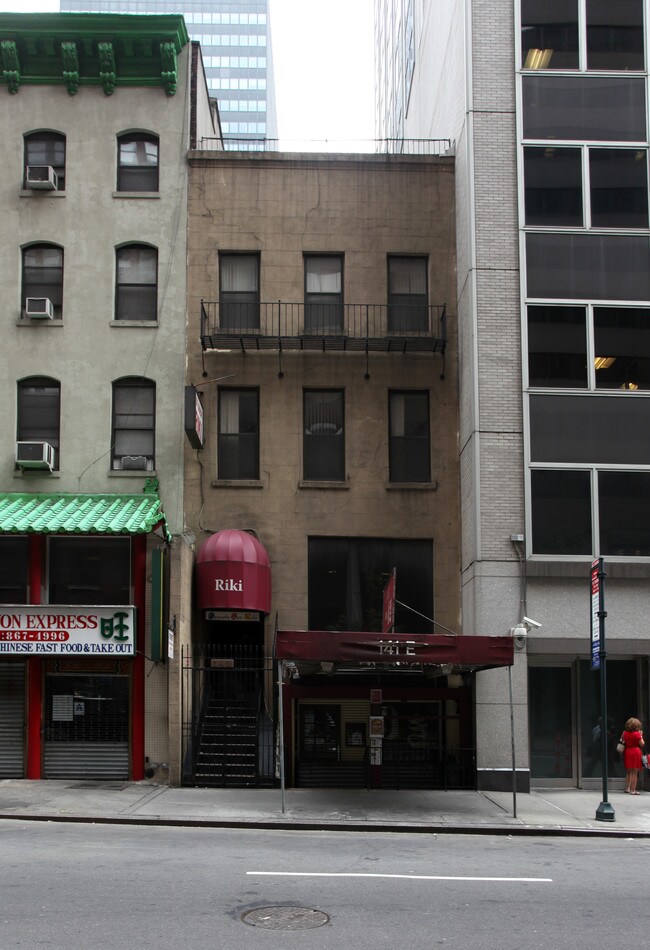 141 E 45th St