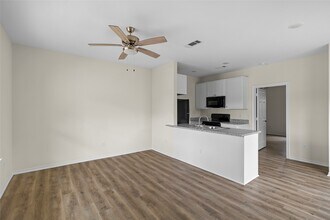 409 Beto St in Huntsville, TX - Building Photo - Building Photo
