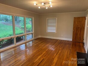 207 Oak Dr in Belmont, NC - Building Photo - Building Photo