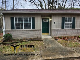 2010 Watts Rd in Benton, AR - Building Photo