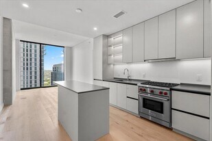610 Davis St, Unit 1904 in Austin, TX - Building Photo