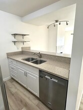 3259 Bramson Pl, Unit 208 in San Diego, CA - Building Photo - Building Photo