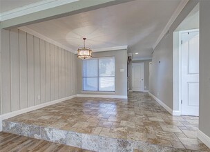 177 World of Tennis Sq in Lakeway, TX - Building Photo - Building Photo