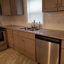 3040 Fortin St, Unit 3 in New Orleans, LA - Foto de edificio - Building Photo