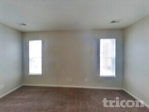 1502 Osprey Way in Greenwood, IN - Building Photo - Building Photo