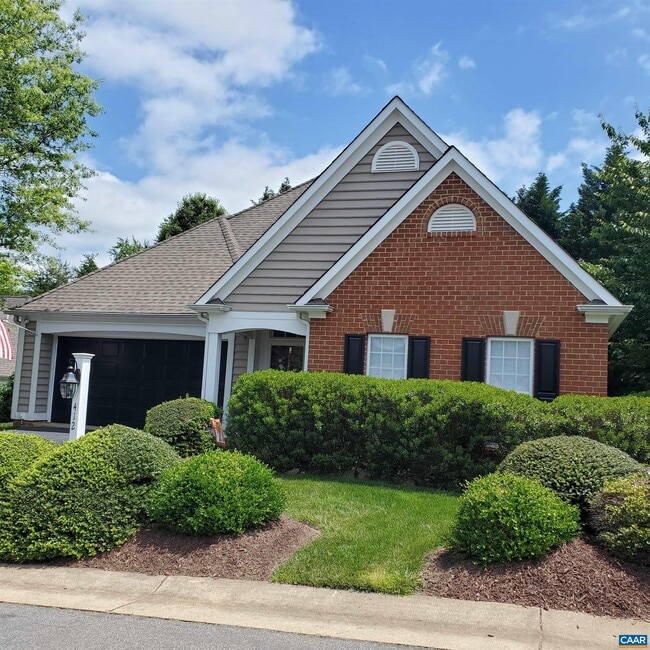 property at 412 Heritage Ct