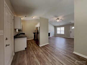 1134 Summit Hills Dr in Charlotte, NC - Building Photo - Building Photo