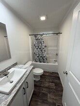 18 Abbott St in Waterville, ME - Building Photo - Building Photo