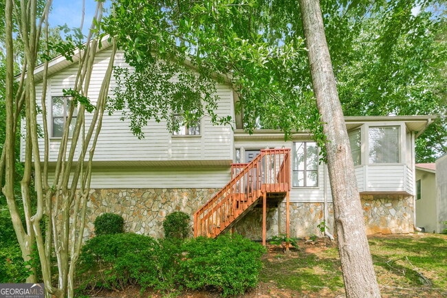 property at 4690 Balley Shannon Dr