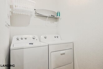 1650 Harris Hill Rd, Unit 05-5205 in San Marcos, TX - Foto de edificio - Building Photo