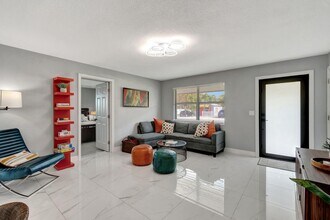 710 SE 3rd Ave in Delray Beach, FL - Building Photo - Building Photo