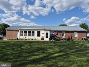 332 Colorado St in Chambersburg, PA - Building Photo - Building Photo
