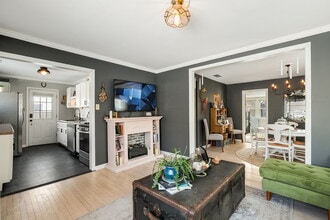 18229 W Big Oaks Rd in Grayslake, IL - Building Photo - Building Photo