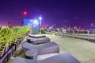 1080 Park Blvd in San Diego, CA - Foto de edificio - Building Photo