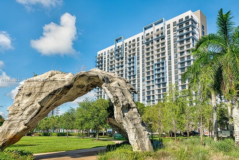 5350 NW 84th Ave in Doral, FL - Building Photo