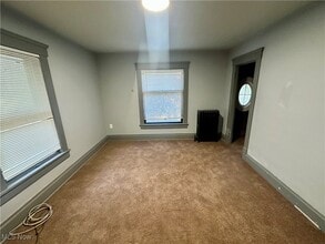 678 Crosby St in Akron, OH - Building Photo - Building Photo