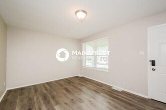 1549 Keelen Dr in Dellwood, MO - Building Photo - Building Photo