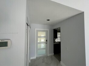 14568 SW 142nd Ct Cir S in Miami, FL - Building Photo - Building Photo