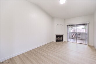 8455 W Sahara Ave in Las Vegas, NV - Building Photo - Building Photo